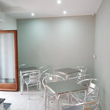 Alojamento de Acomodação e Pequeno-almoço Silver Sleep 4*